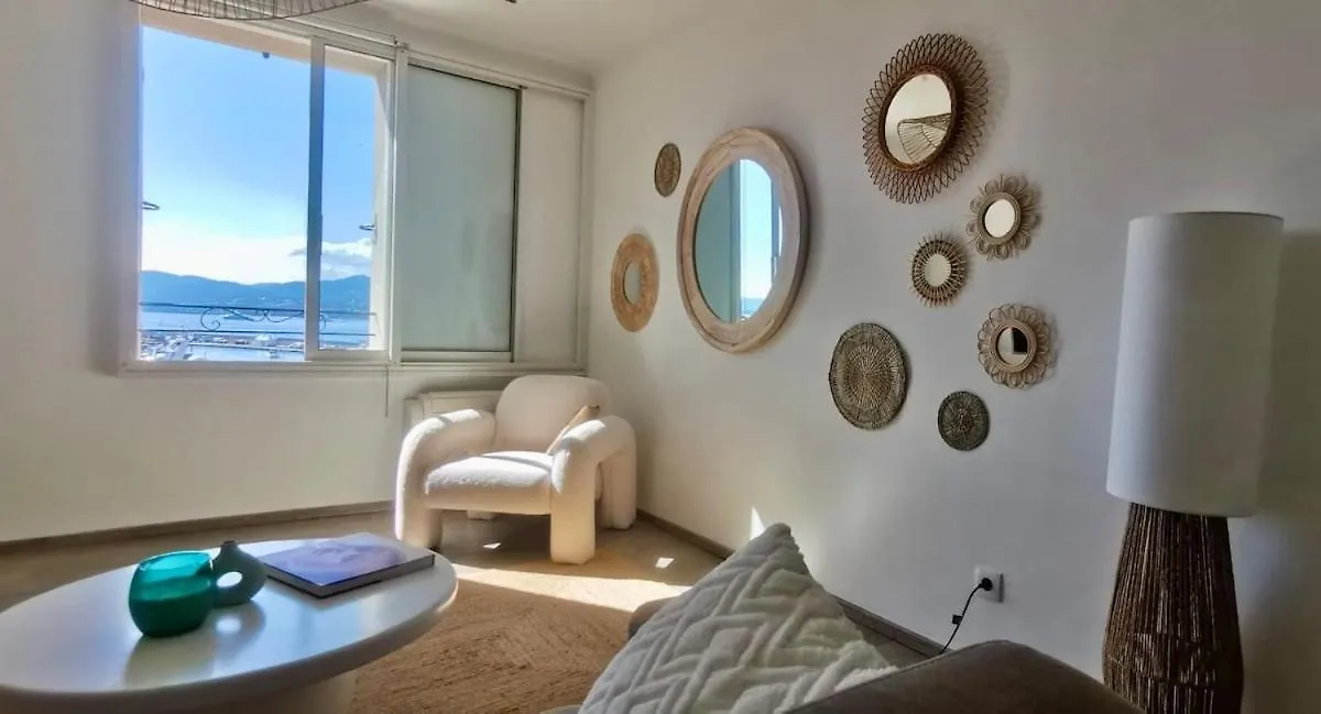 Port Saint-Tropez Apartment